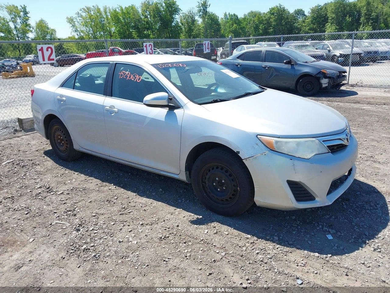 4T1BF1FK4EU****** · 2014 TOYOTA CAMRY LE