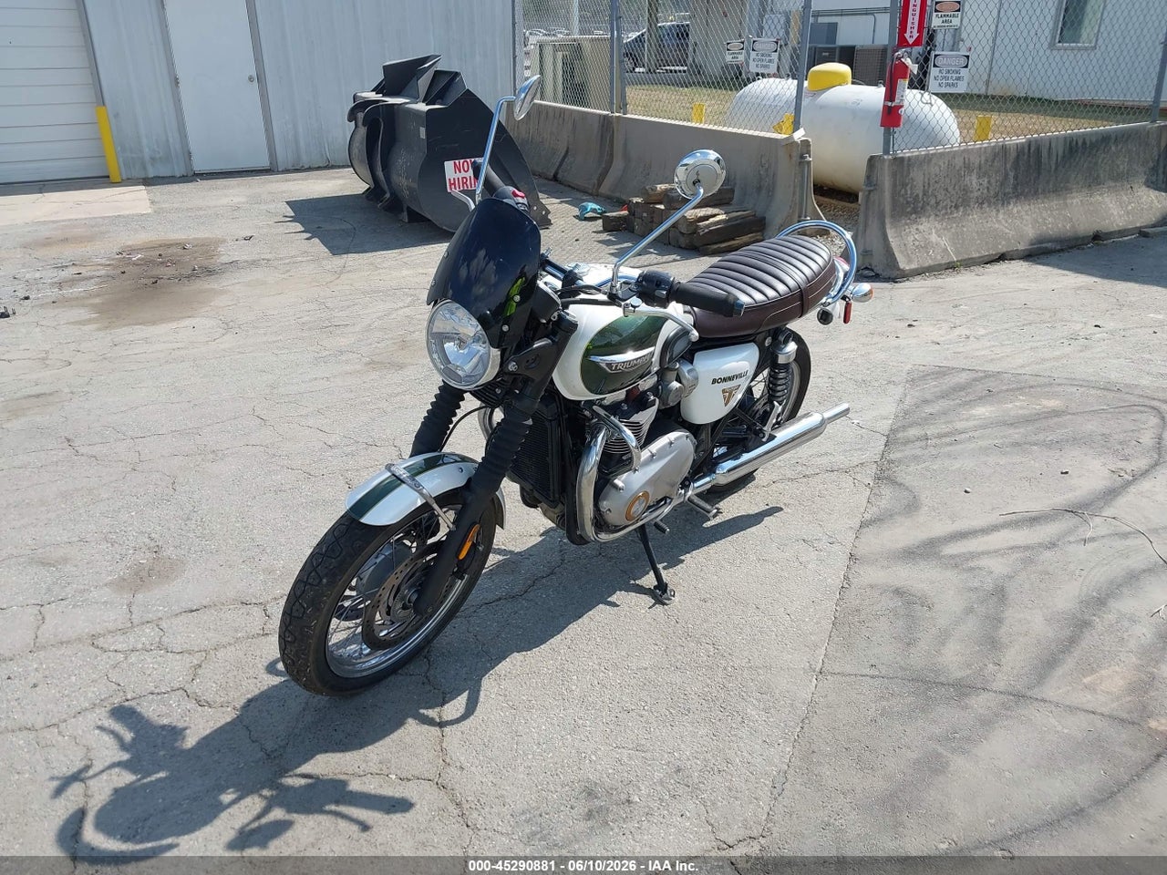 SMTD40HL8HT****** · 2017 TRIUMPH MOTORCYCLE BONNEVILLE T120/BLACK