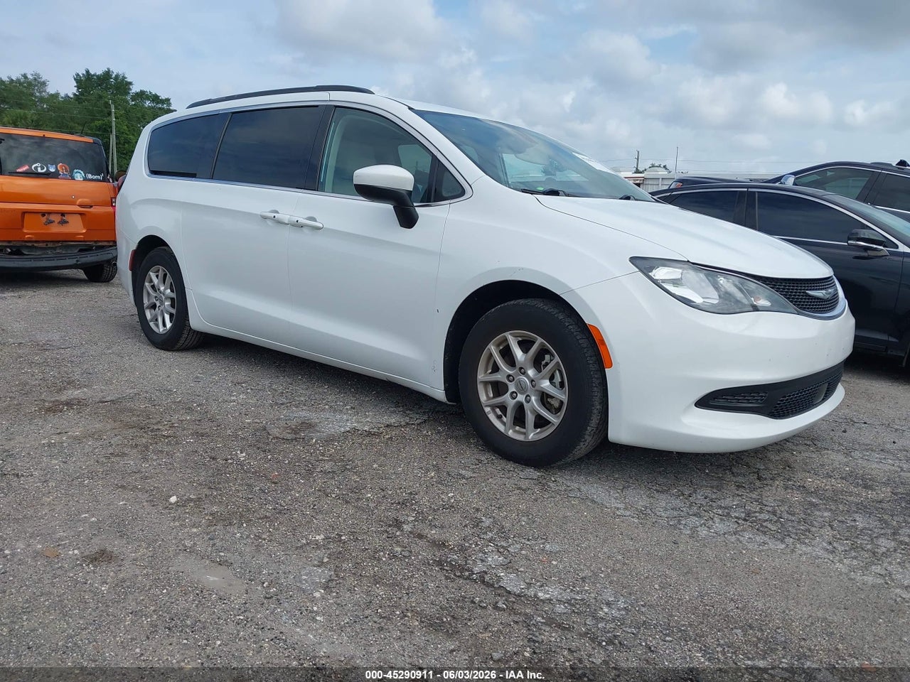 2C4RC1DG9MR****** · 2021 CHRYSLER VOYAGER LXI
