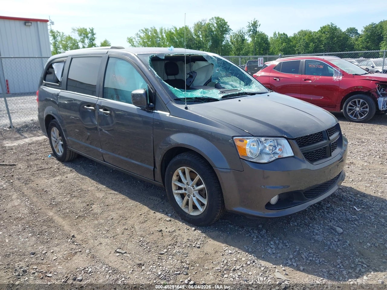 2C4RDGCG3JR****** · 2018 DODGE GRAND CARAVAN SXT