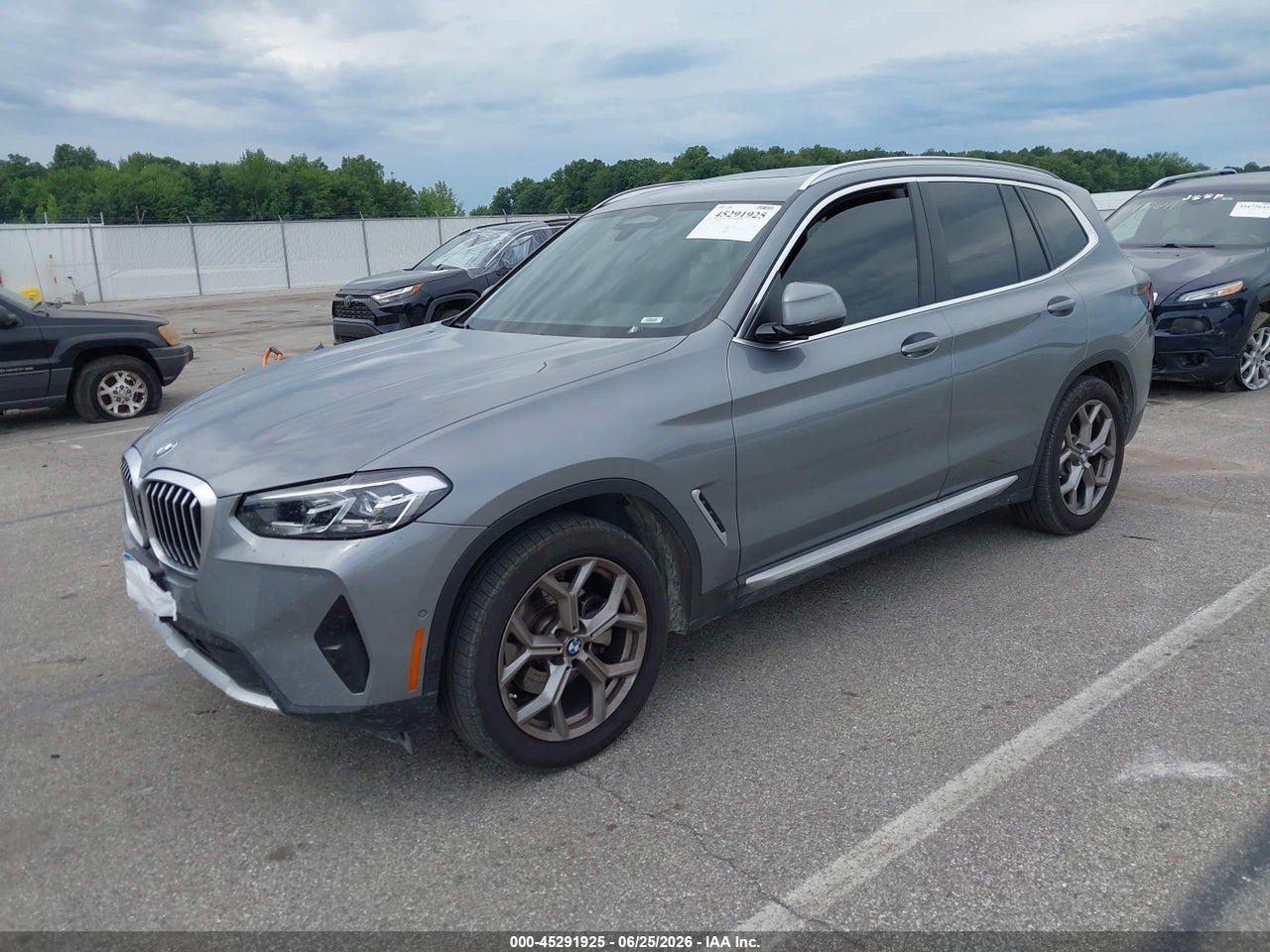 2023 BMW X3 XDRIVE30I · 2/11