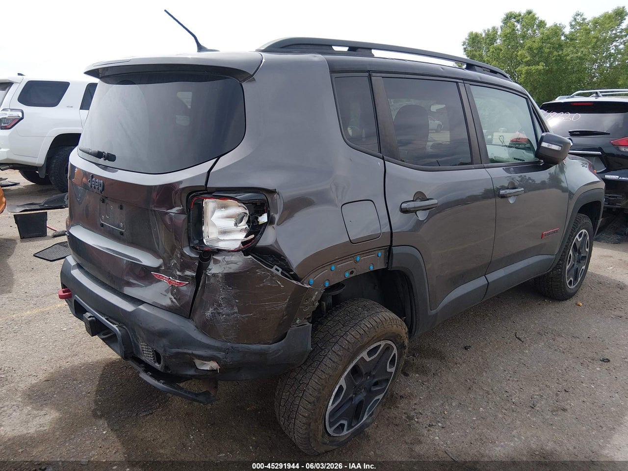 2017 JEEP RENEGADE TRAILHAWK 4X4 · 4/11