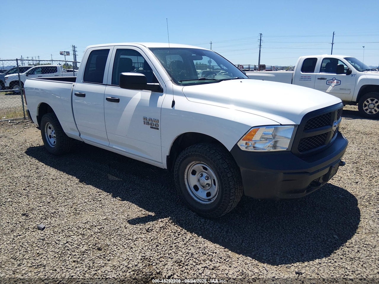1C6RR7FG2KS****** · 2019 RAM 1500 CLASSIC TRADESMAN  4X4 6'4 BOX