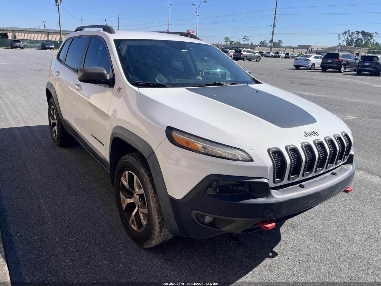 1C4PJMBS3FW****** · 2015 JEEP CHEROKEE TRAILHAWK