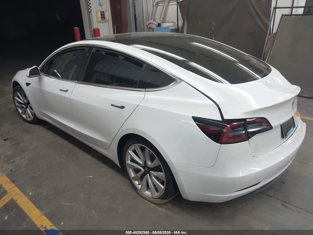 5YJ3E1EB5KF****** · 2019 TESLA MODEL 3 LONG RANGE/PERFORMANCE · 3/11