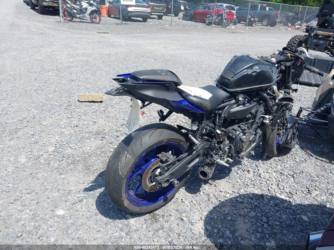 2022 YAMAHA YZFR7 · 4/11