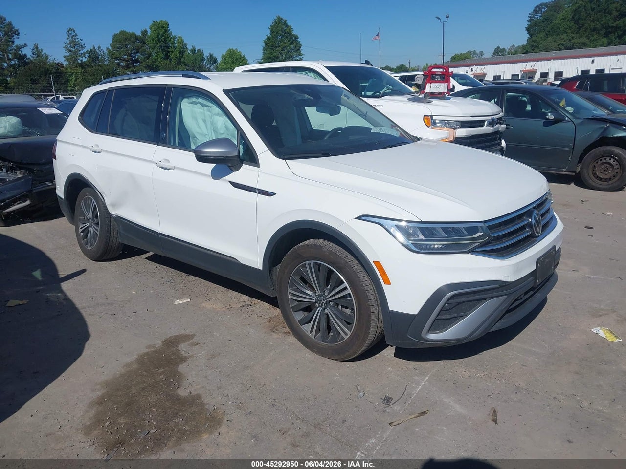 3VV5B7AX8RM****** · 2024 VOLKSWAGEN TIGUAN 2.0T WOLFSBURG EDITION