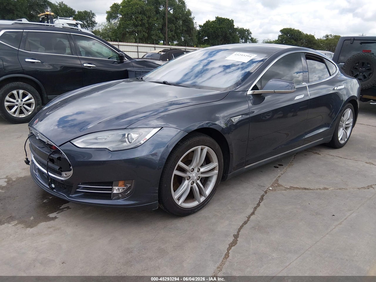 2014 TESLA MODEL S P85 · 2/10