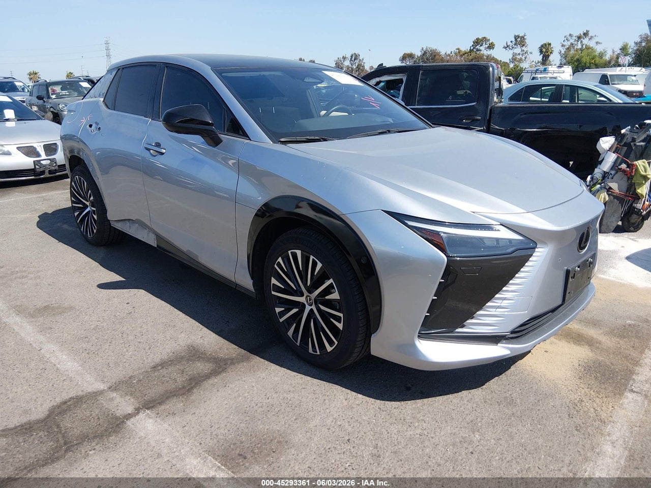 JTJAAAAB2PA****** · 2023 LEXUS RZ 450E LUXURY