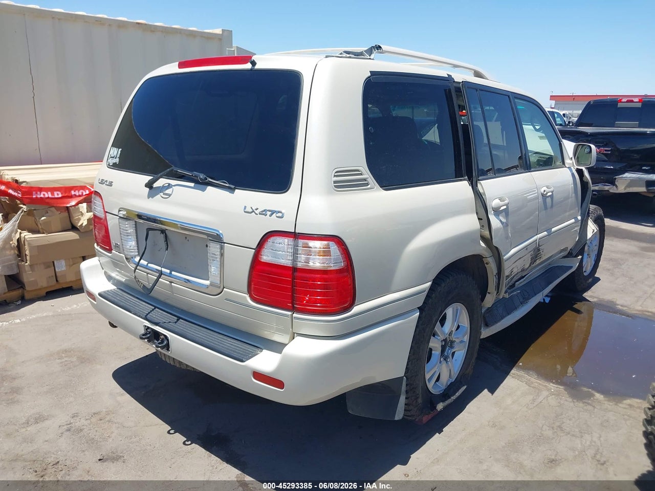 2004 LEXUS LX 470 · 4/11