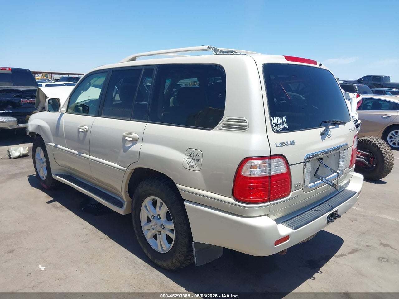 2004 LEXUS LX 470 · 3/11