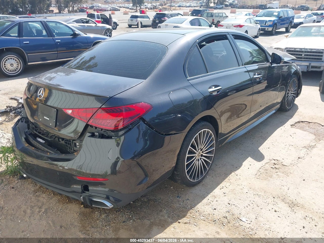 2025 MERCEDES-BENZ C 300 · 4/10