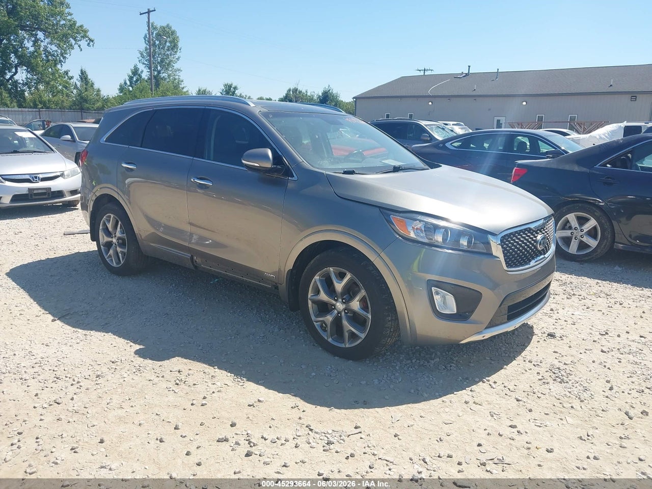 5XYPKDA51GG****** · 2016 KIA SORENTO 3.3L SX