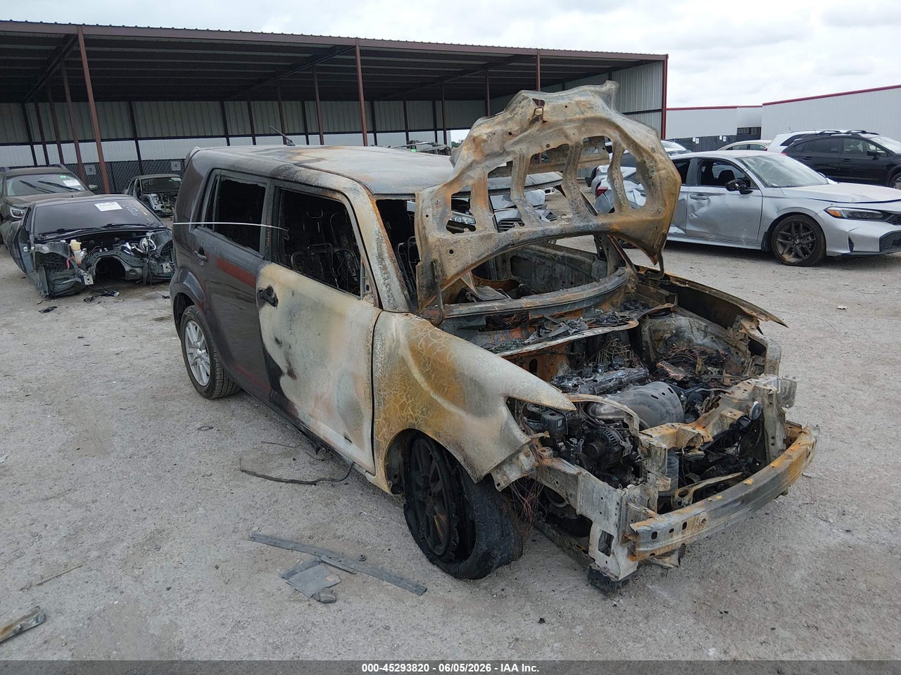 JTLZE4FE5EJ****** · 2014 SCION XB