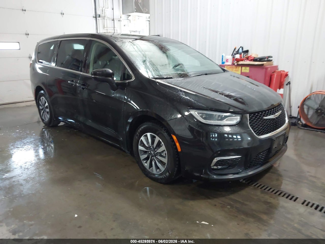 2C4RC1L70PR****** · 2023 CHRYSLER PACIFICA HYBRID TOURING L