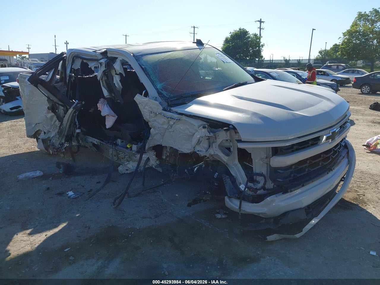 1GCPKWEK3TZ****** · 2026 CHEVROLET SILVERADO 1500 4WD  SHORT BED RST