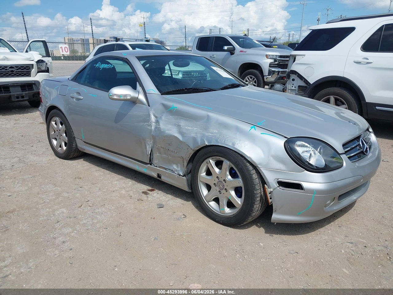 WDBKK49F42F****** · 2002 MERCEDES-BENZ SLK 230 KOMPRESSOR