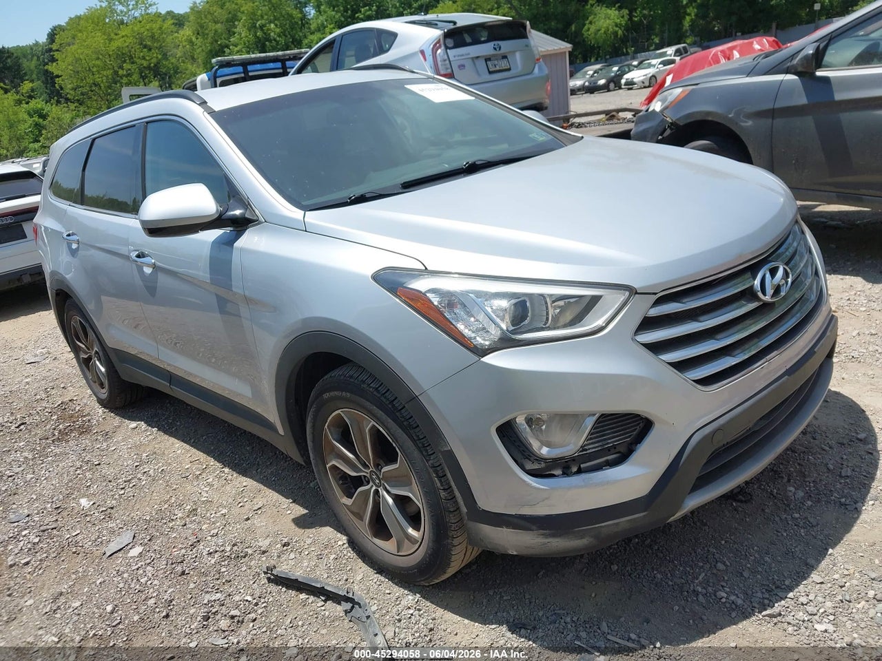 KM8SMDHF9GU****** · 2016 HYUNDAI SANTA FE SE