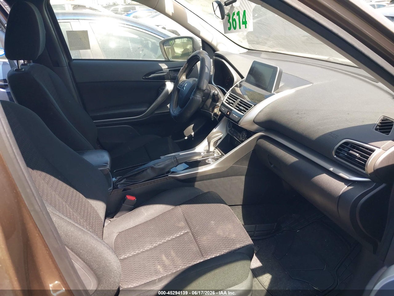 2018 MITSUBISHI ECLIPSE CROSS LE · 5/11