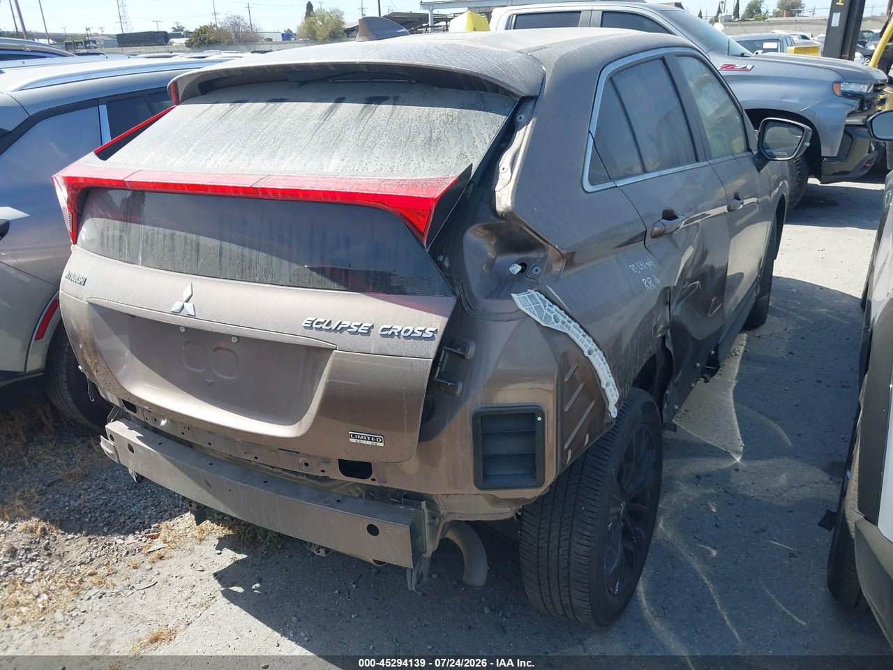 2018 MITSUBISHI ECLIPSE CROSS LE · 4/11