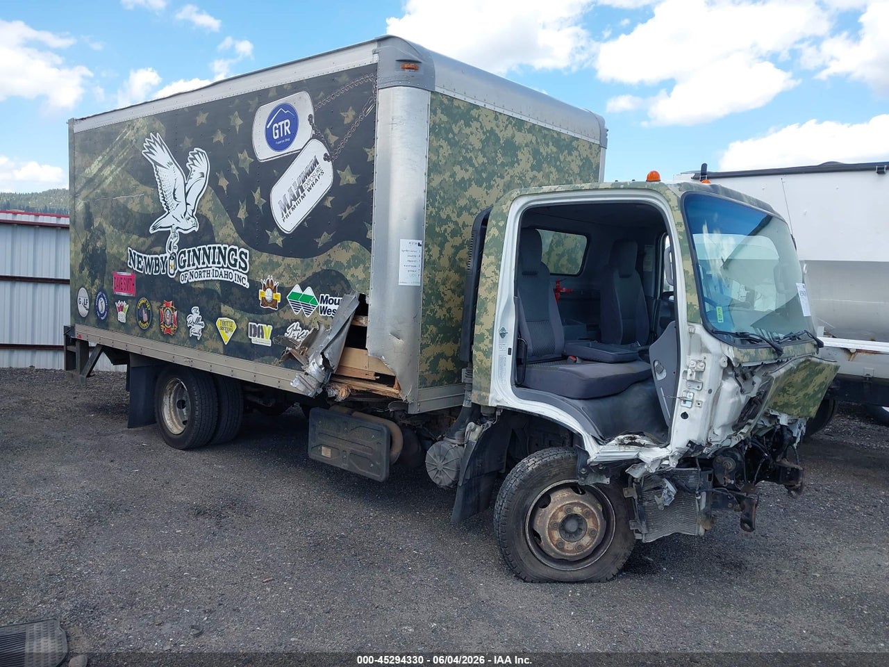 JALE5W16XE7****** · 2014 ISUZU DSL REG AT