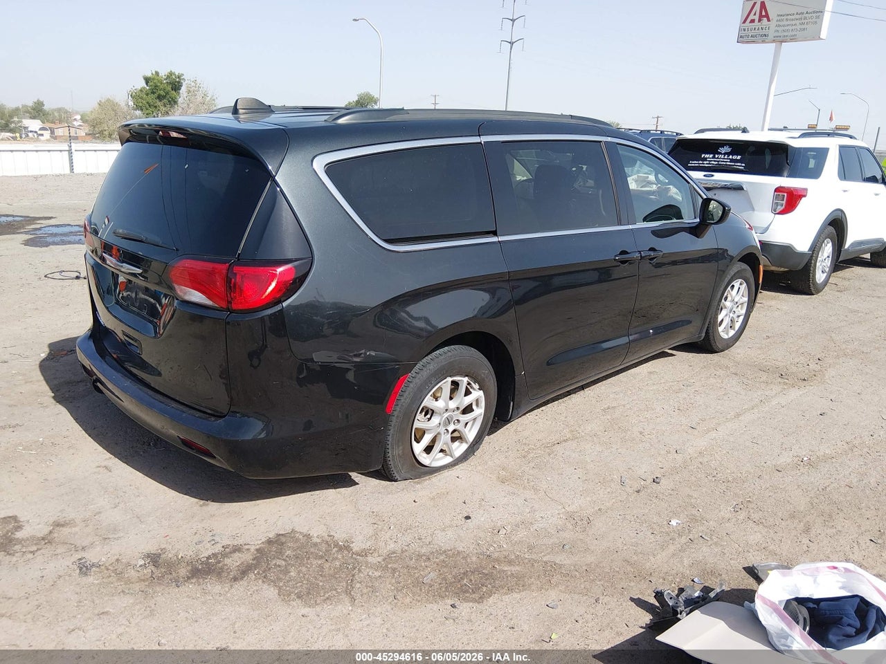 2021 CHRYSLER VOYAGER LXI · 4/11