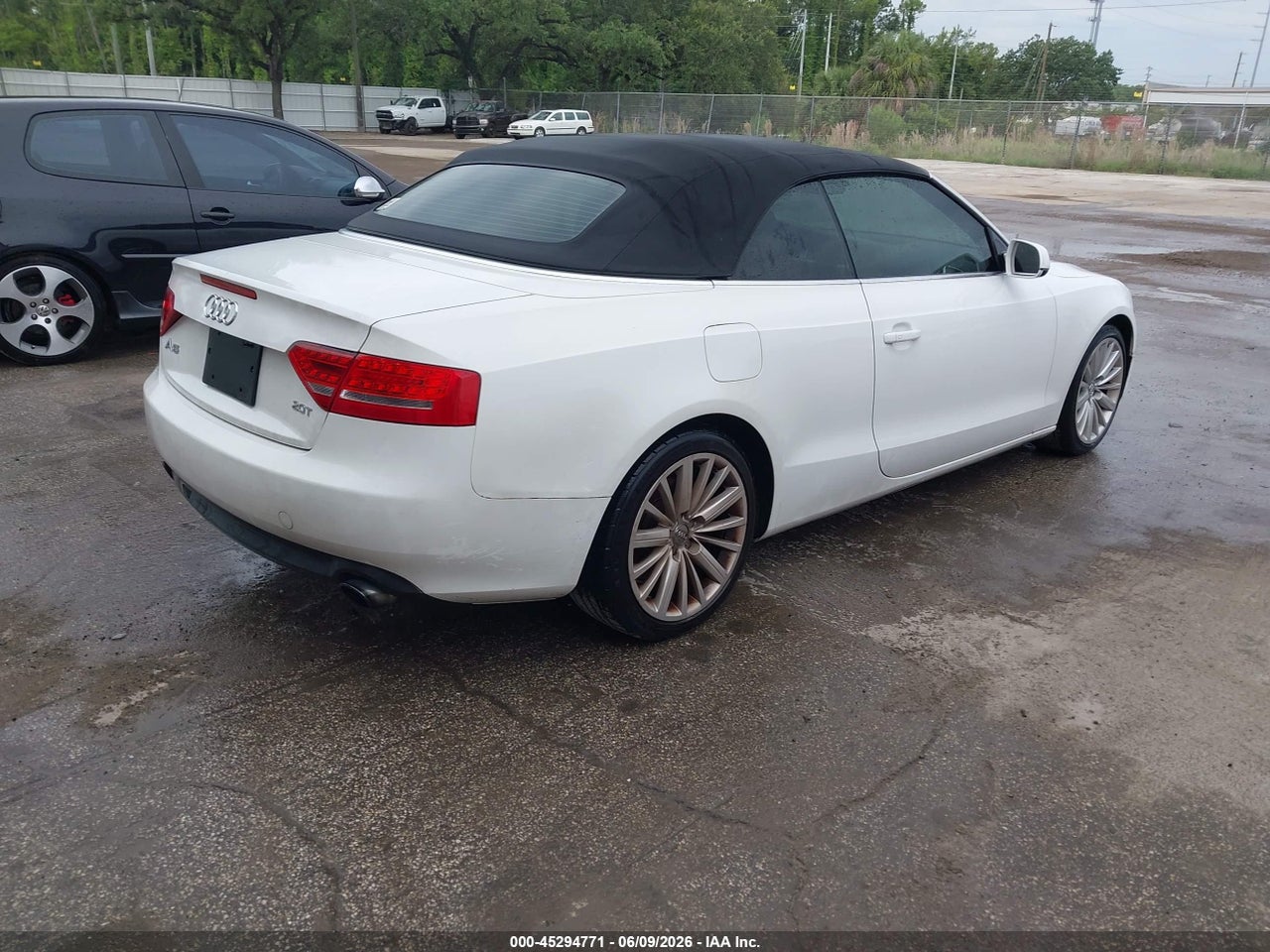 2010 AUDI A5 2.0T PREMIUM · 4/11