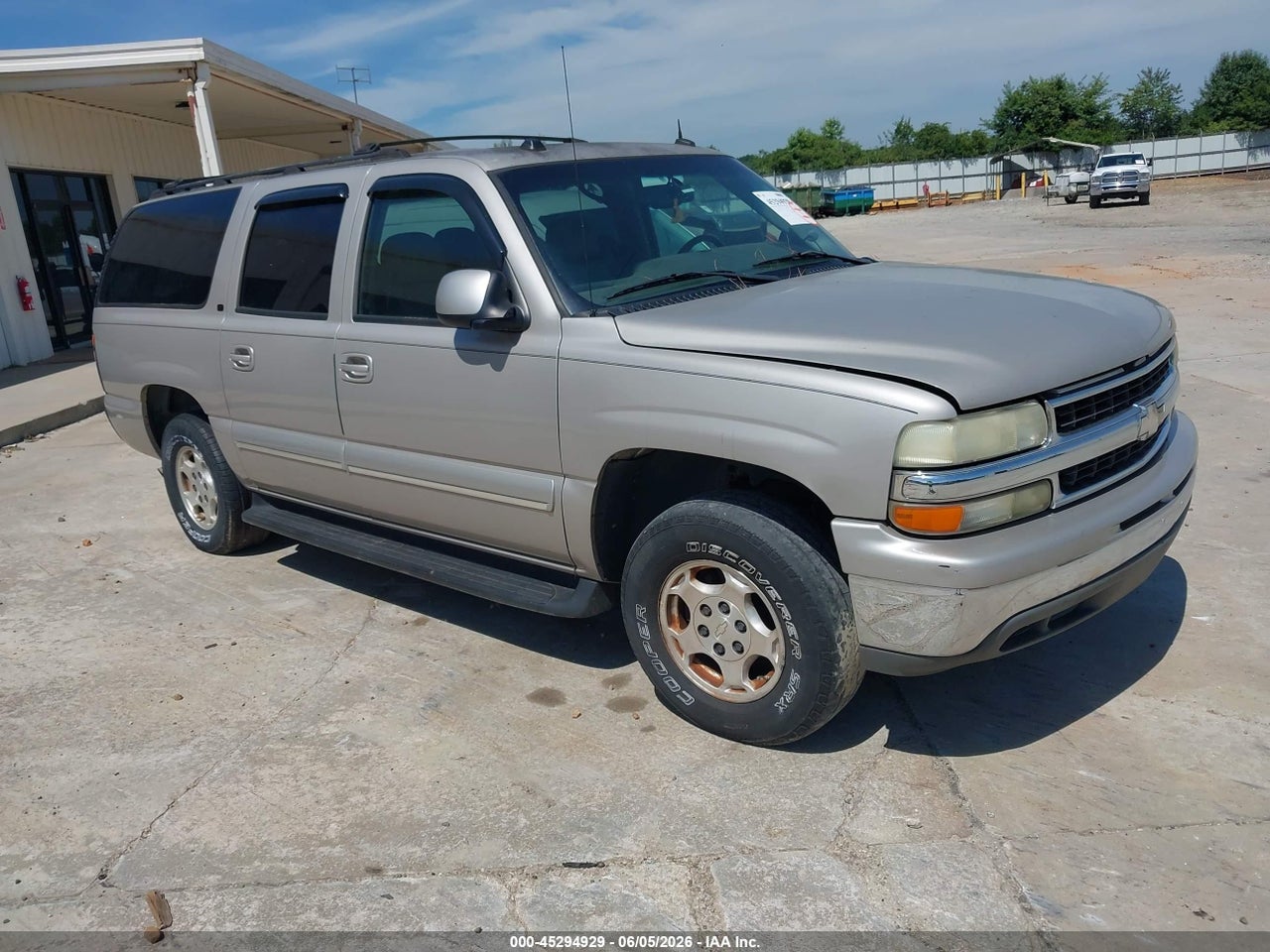 1GNEC16Z64J****** · 2004 CHEVROLET SUBURBAN 1500 LT