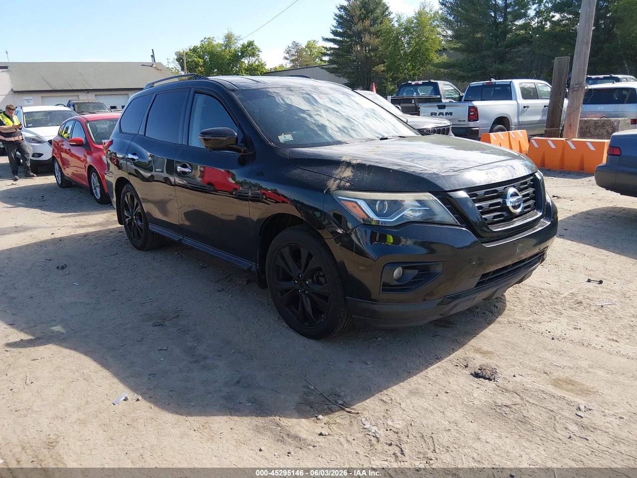 5N1DR2MN5JC****** · 2018 NISSAN PATHFINDER SL