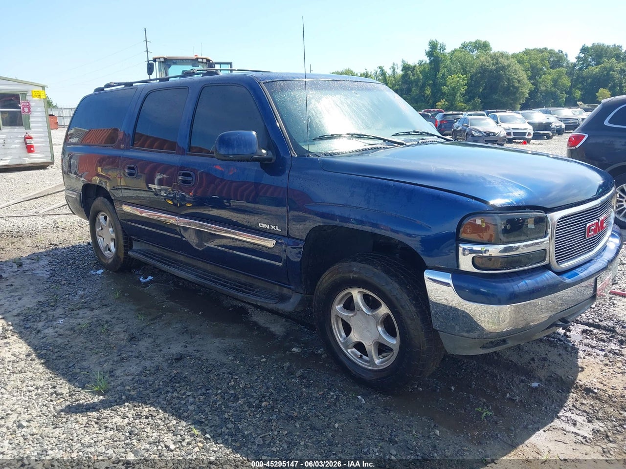 3GKFK16T71G****** · 2001 GMC YUKON XL 1500 SLT