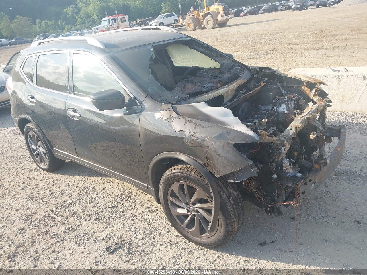 5N1AT2MV6GC****** · 2016 NISSAN ROGUE SL