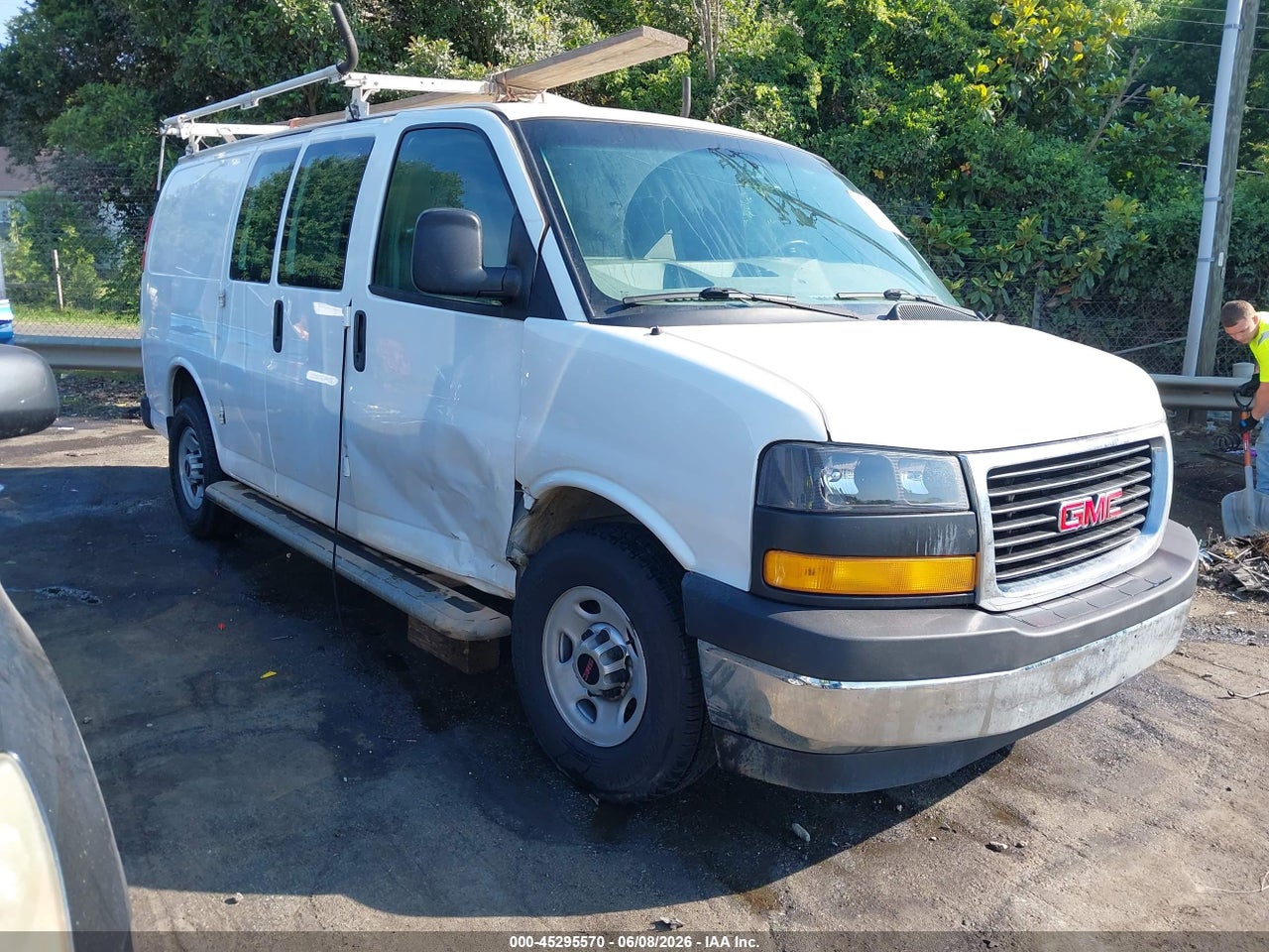 1GTW7AFFXH1****** · 2017 GMC SAVANA 2500 WORK VAN