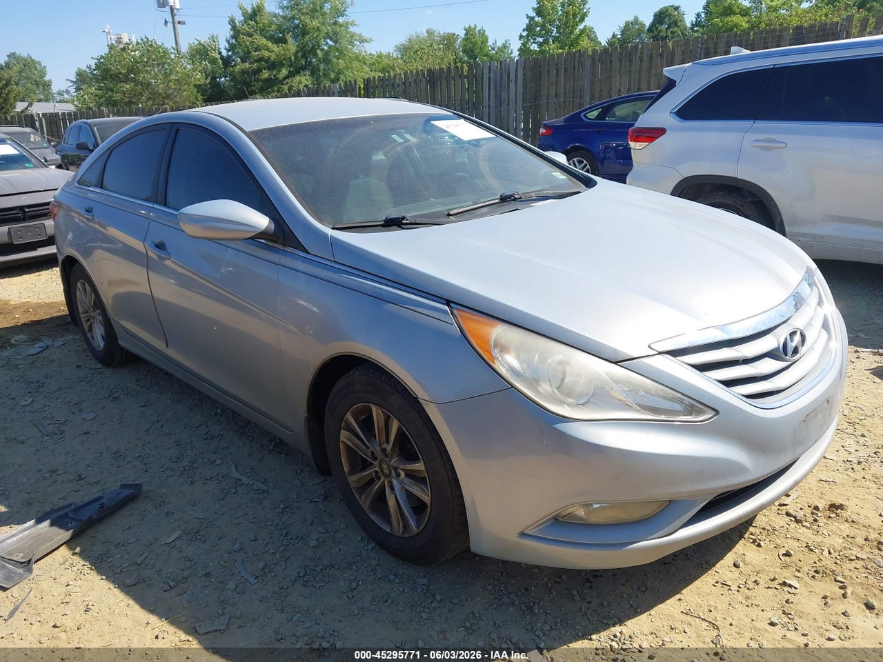 2013 HYUNDAI SONATA GLS · 1/12