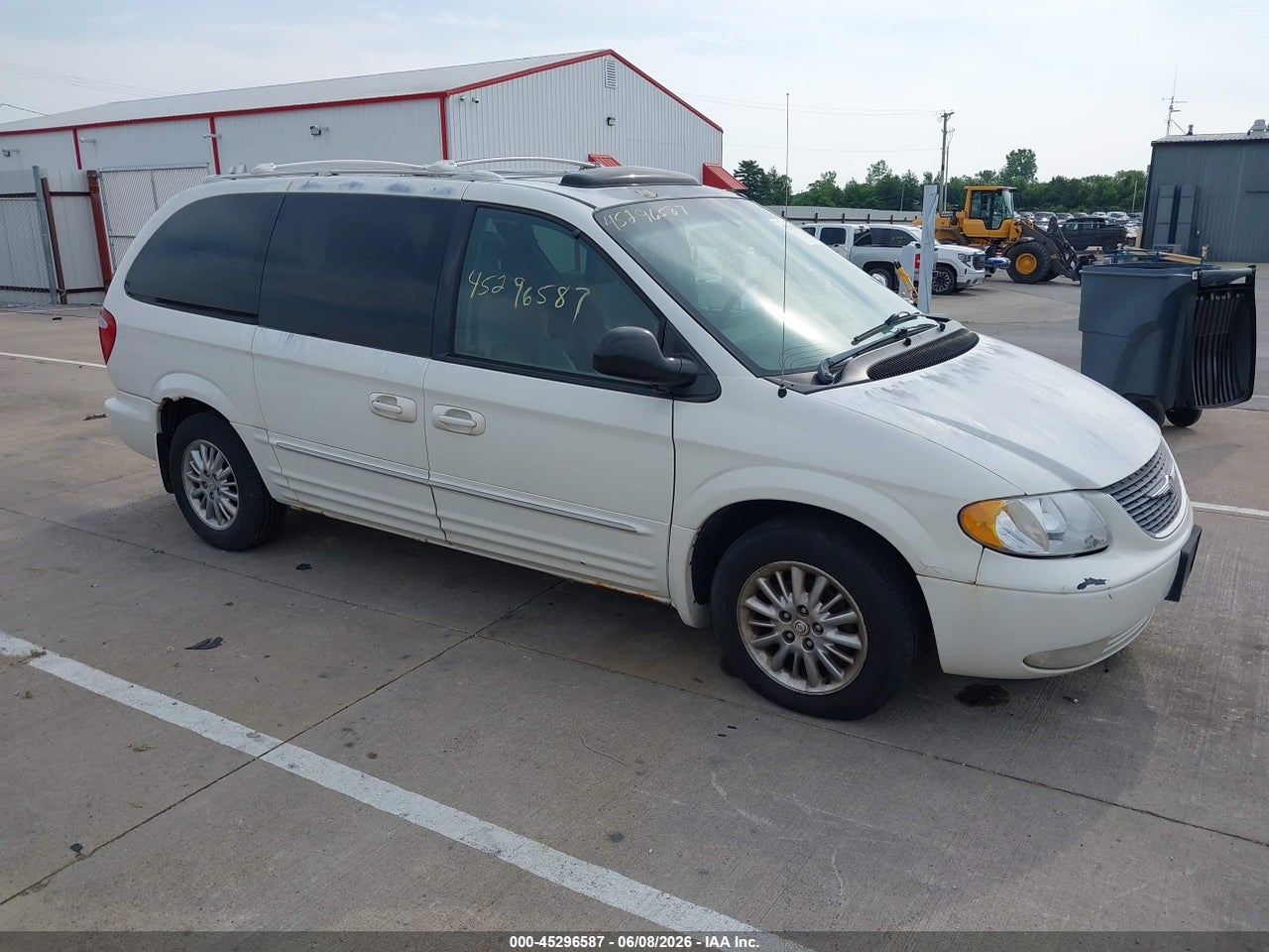 2C8GP64L63R****** · 2003 CHRYSLER TOWN &amp; COUNTRY LIMITED