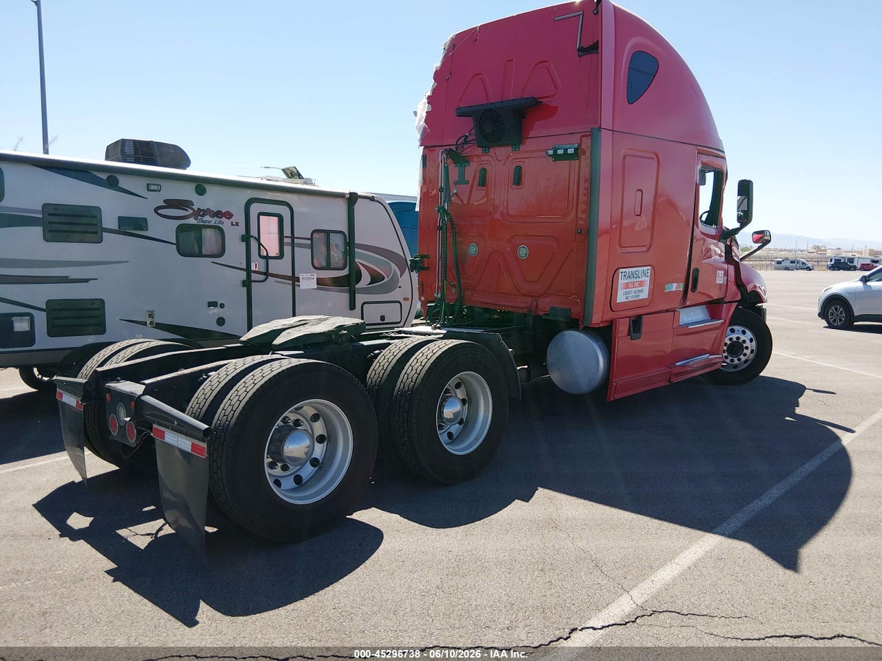 2020 FREIGHTLINER NEW CASCADIA 126 · 4/4