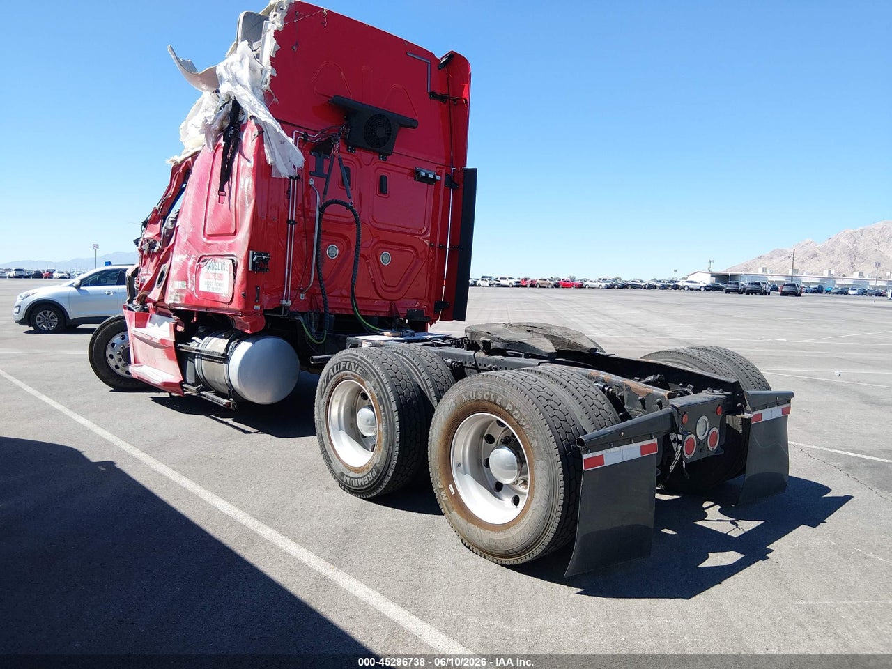 2020 FREIGHTLINER NEW CASCADIA 126 · 3/4