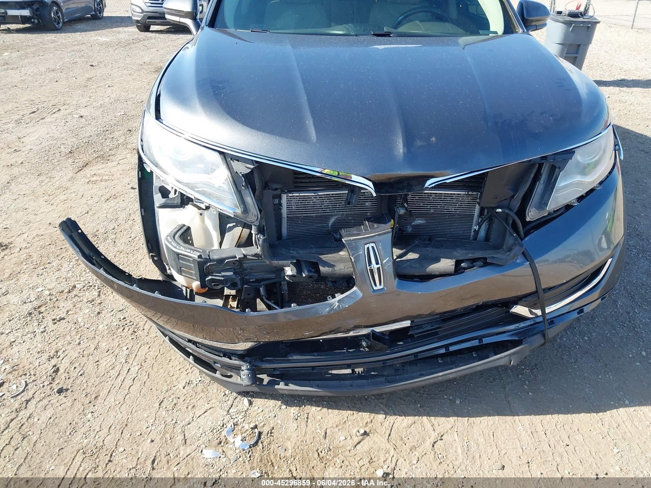 2LMPJ8KR0HB****** · 2017 LINCOLN MKX SELECT · 6/11