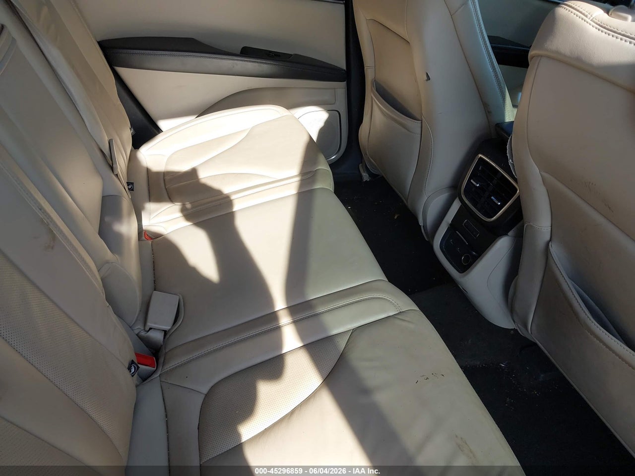 2LMPJ8KR0HB****** · 2017 LINCOLN MKX SELECT · 8/11