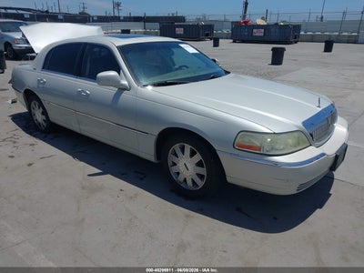 2004 LINCOLN TOWN CAR ULTIMATE