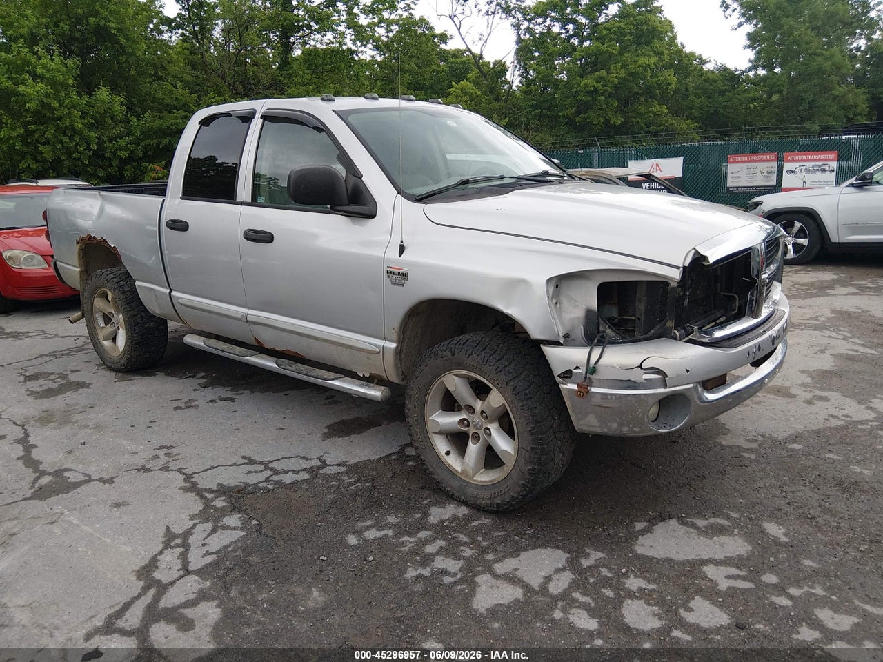 1D7HU18267S****** · 2007 DODGE RAM 1500 SLT/TRX4 OFF ROAD/SPORT