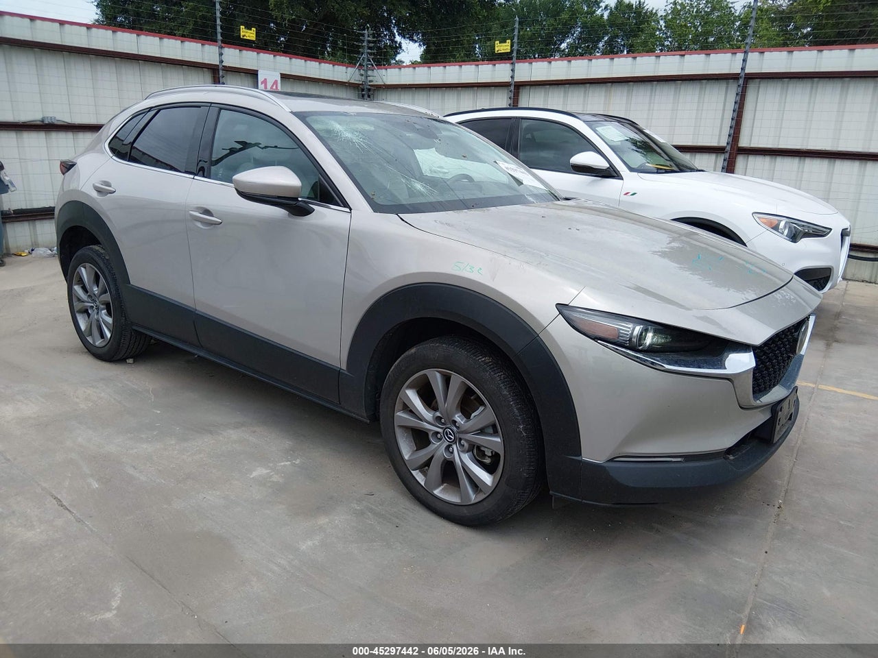 3MVDMBDM7PM****** · 2023 MAZDA CX-30 2.5 S PREMIUM