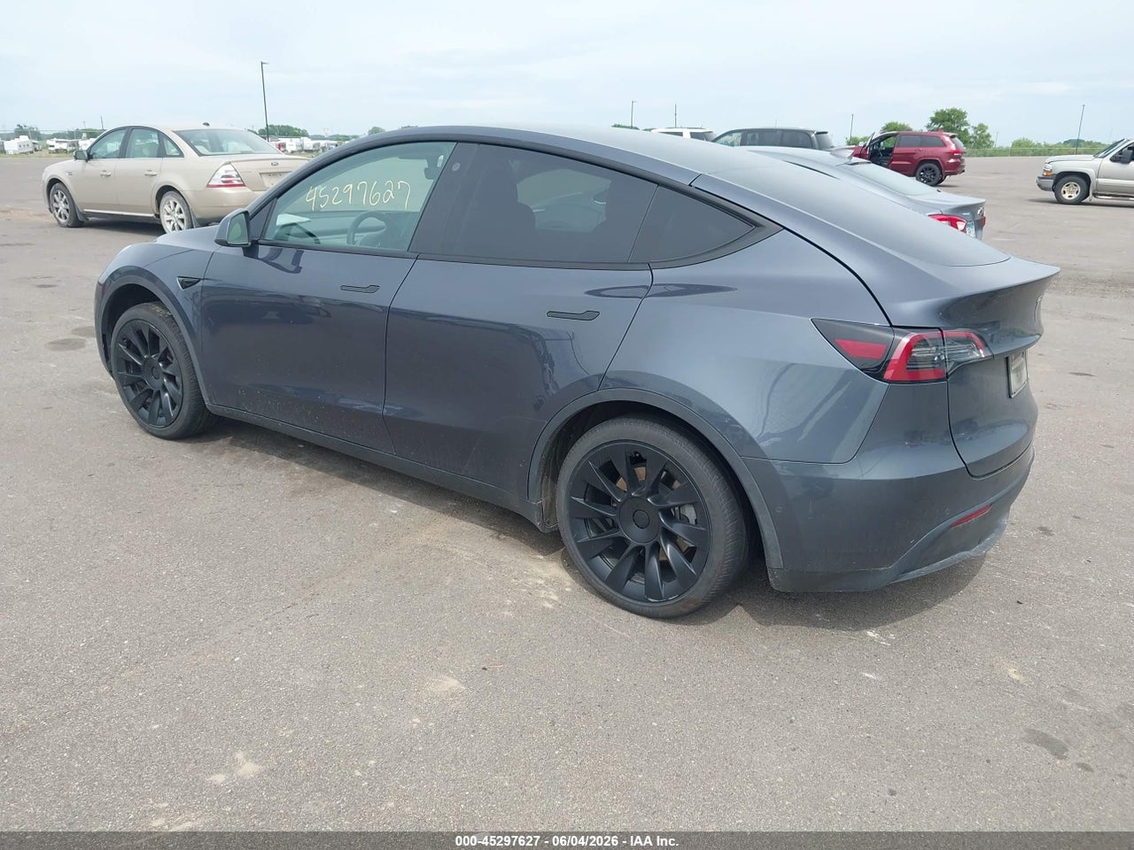 2021 TESLA MODEL Y LONG RANGE DUAL MOTOR ALL-WHEEL DRIVE · 3/9