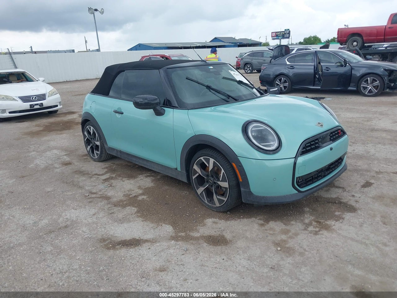 WMW23GX09T2****** · 2026 MINI CONVERTIBLE COOPER S
