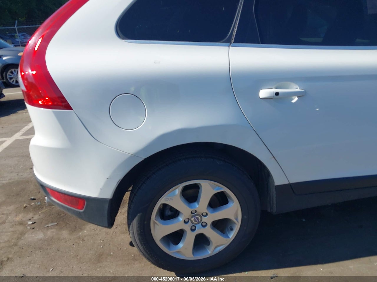 2013 VOLVO XC60 3.2 PREMIER PLUS · 6/11