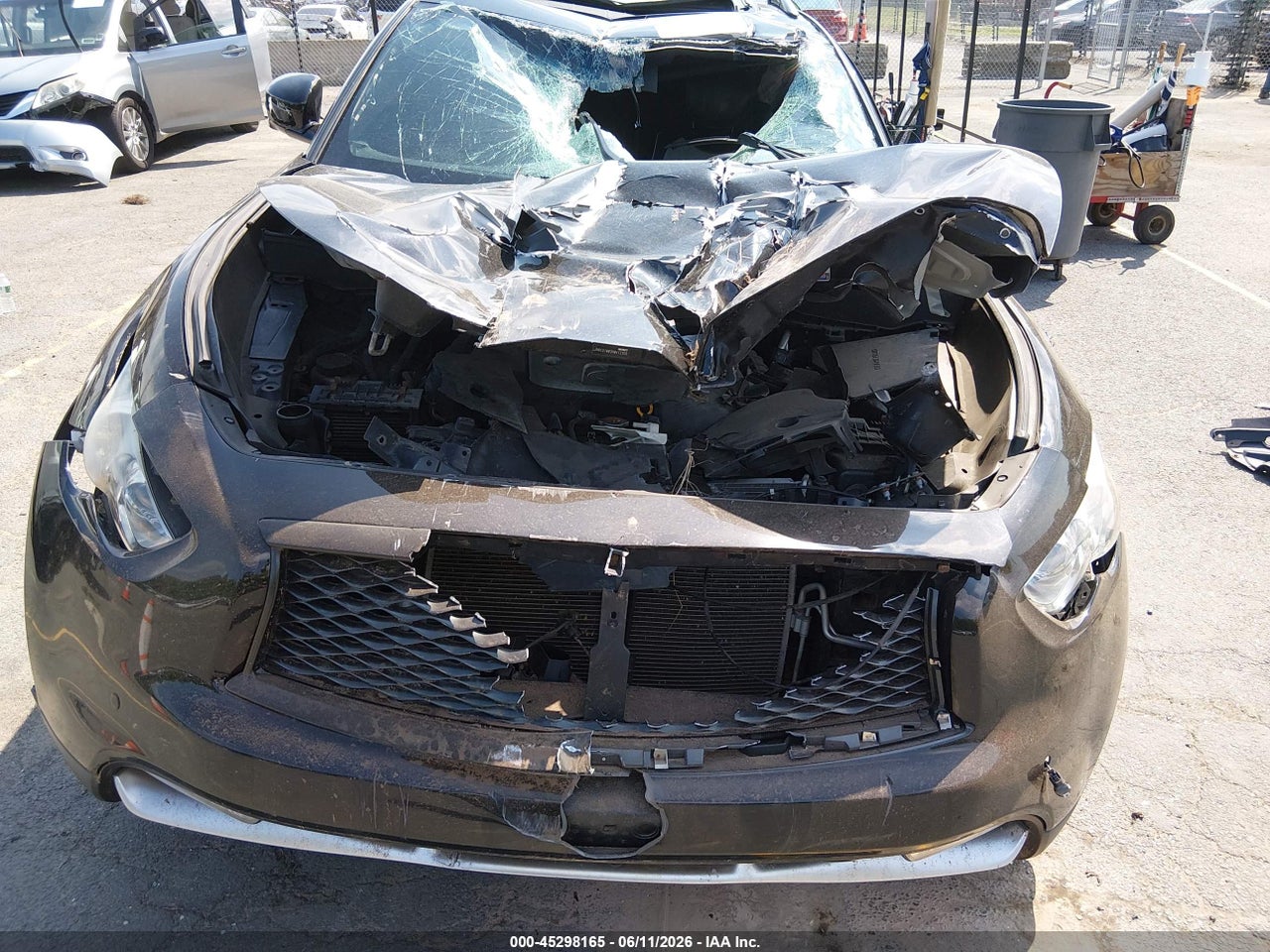 2017 INFINITI QX70 · 6/11