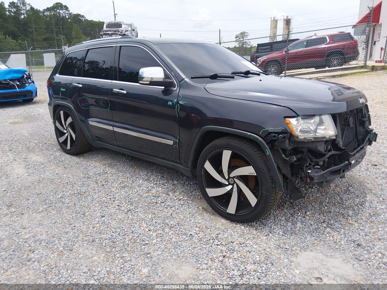 1C4RJFCT3DC****** · 2013 JEEP GRAND CHEROKEE OVERLAND