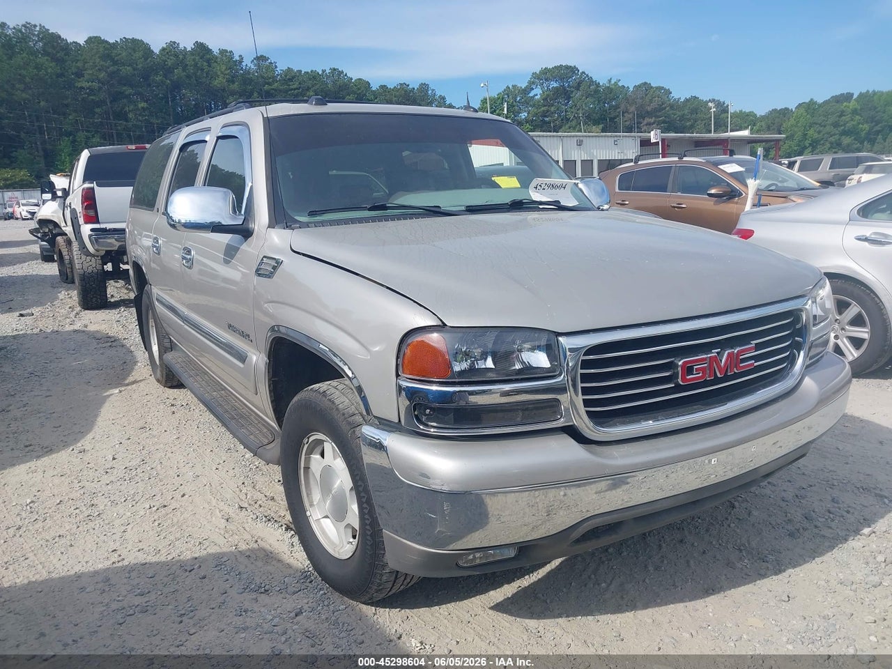 3GKEC16Z15G****** · 2005 GMC YUKON XL 1500 SLT
