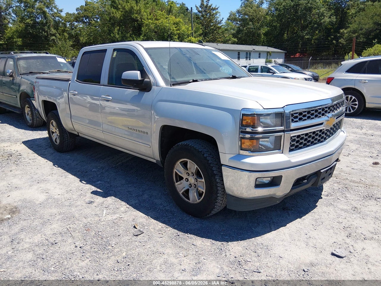 3GCUKREH0FG****** · 2015 CHEVROLET SILVERADO 1500 1LT
