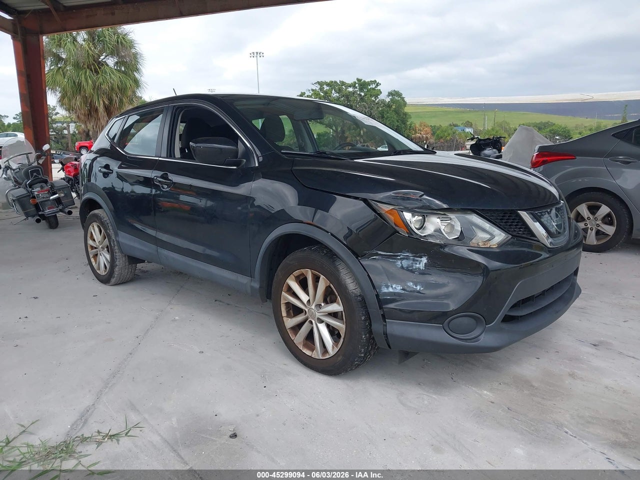 JN1BJ1CR7JW****** · 2018 NISSAN ROGUE SPORT S