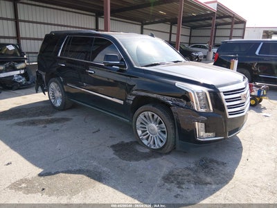 2017 CADILLAC ESCALADE PLATINUM